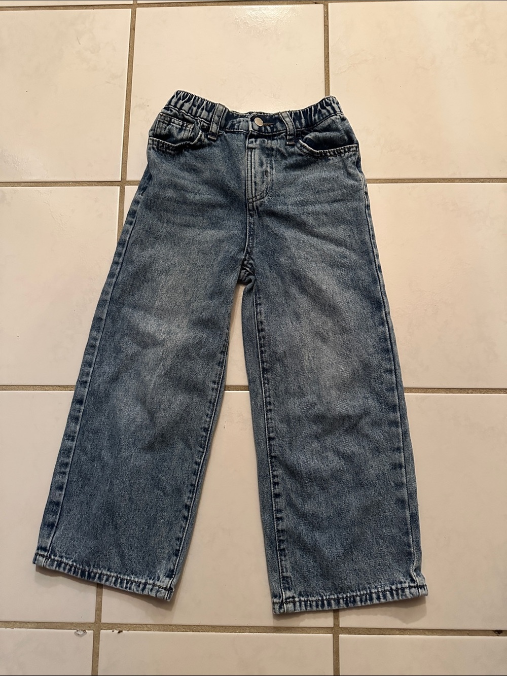 SHEIN Kids Wide-Leg Denim Jeans in Faded Blue